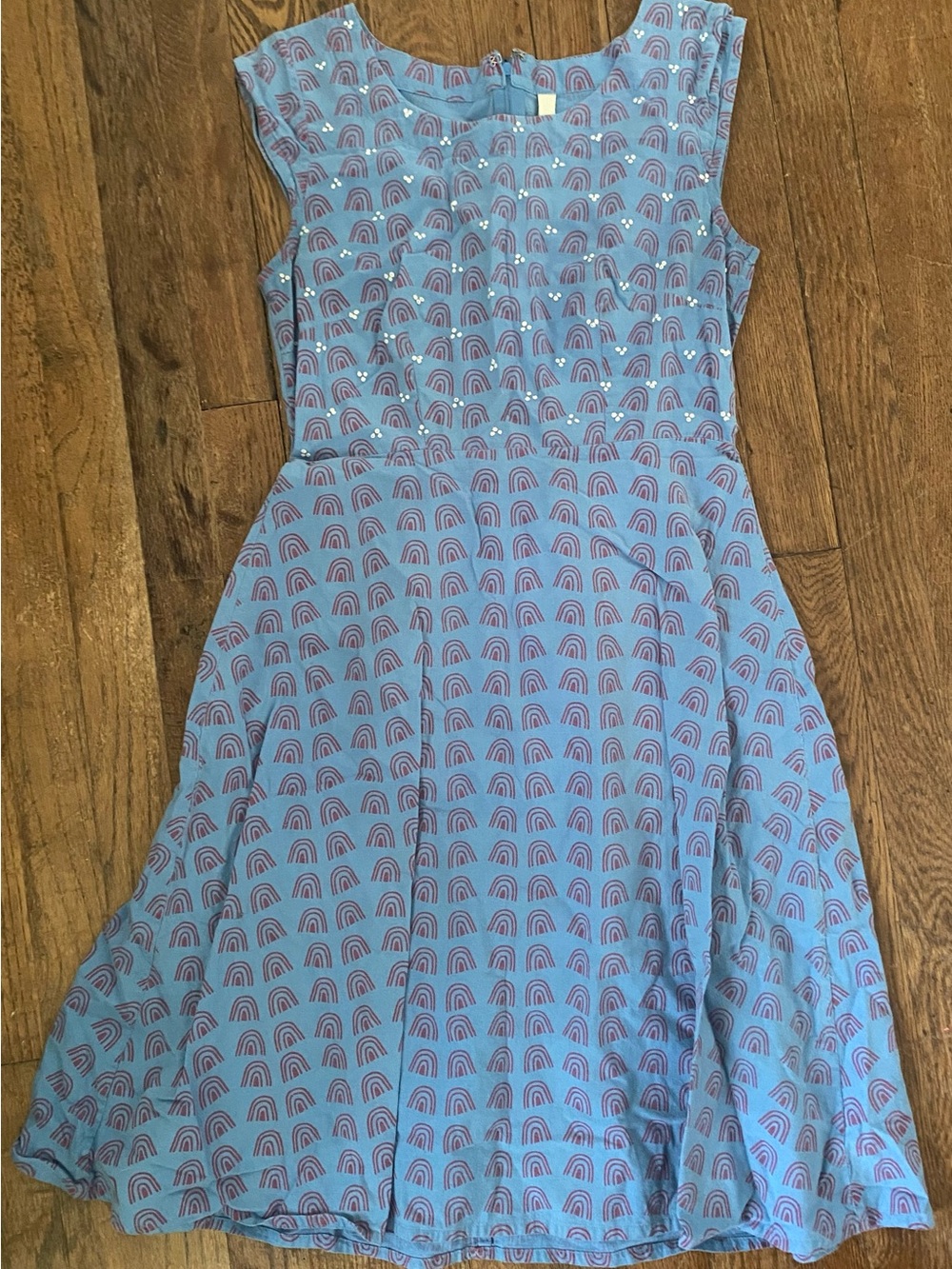 Sleeveless Light Blue Midi Dress with Repeating Rainbow Print
